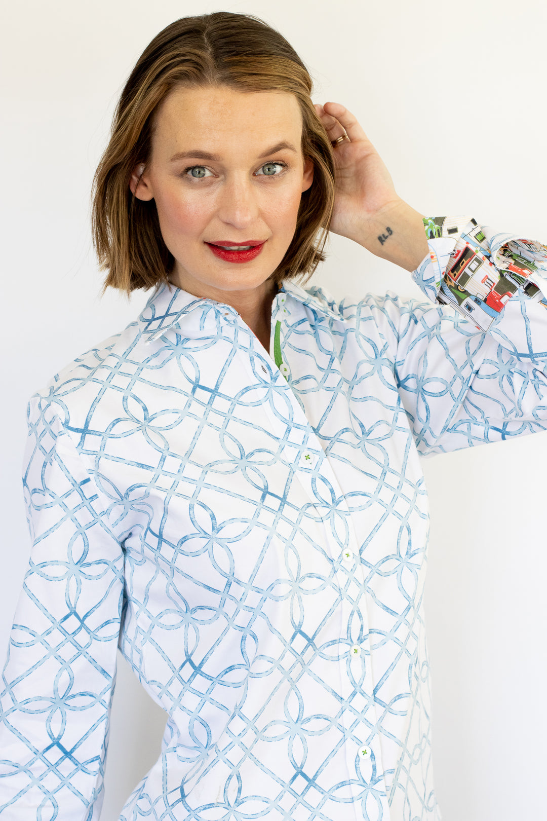 Rome Shirt Blue Loops on White
