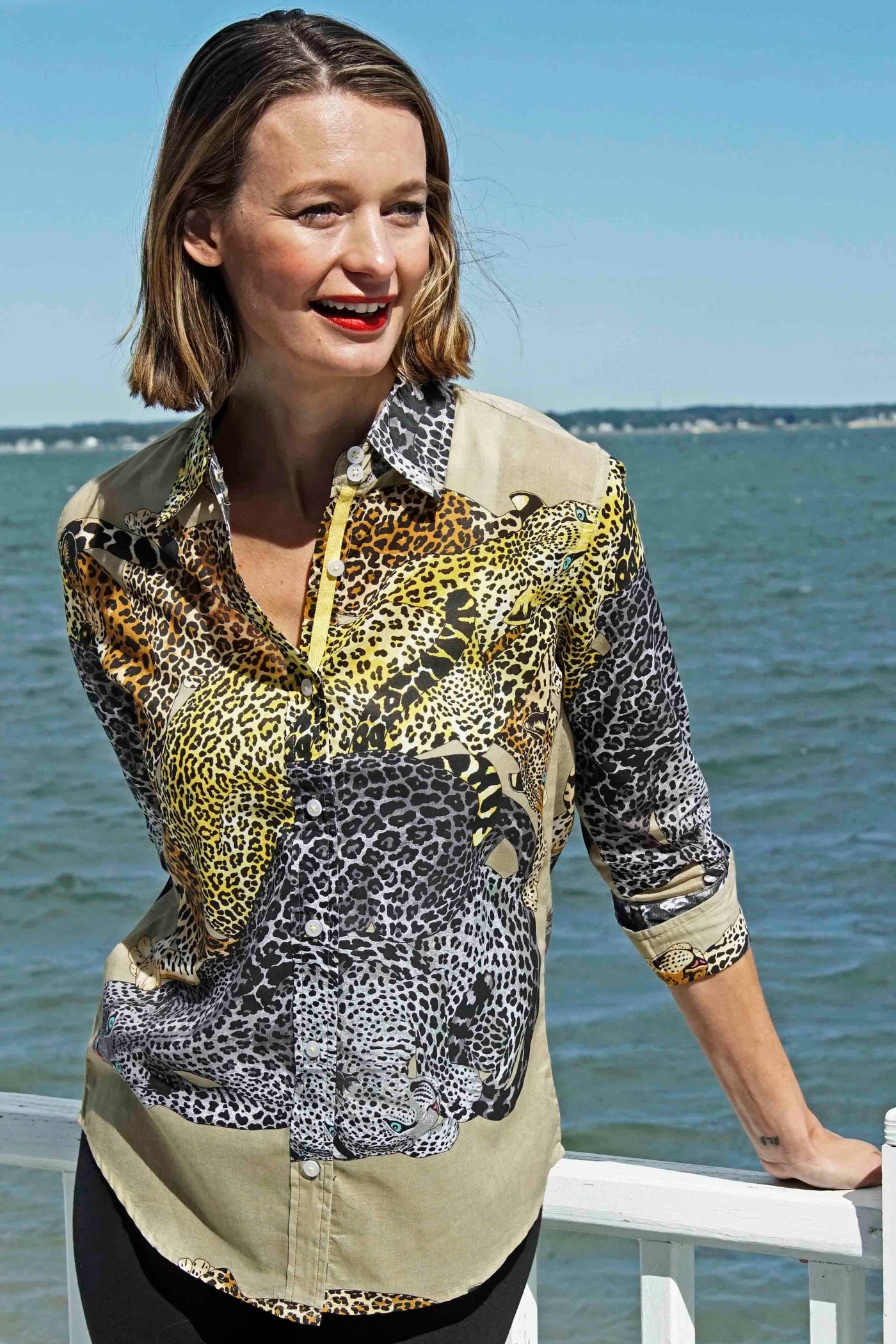 3/4 Sleeve Shirt Lazy Leopards Print XS